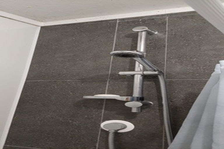 Photo of property in 17 Taurus Crescent, Beach Haven, Auckland, 0626