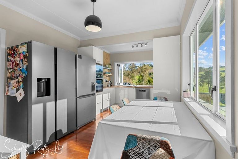 Photo of property in 17a Ash Street, Maungaturoto, 0520