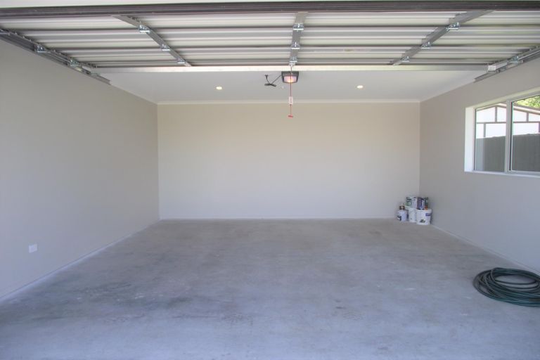 Photo of property in 7 Seafoam Place, Waihi Beach, 3611