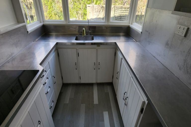 Photo of property in 31 Dunns Street, Silverstream, Upper Hutt, 5019