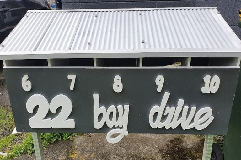 Photo of property in 9/22 Bay Drive, Titahi Bay, Porirua, 5022