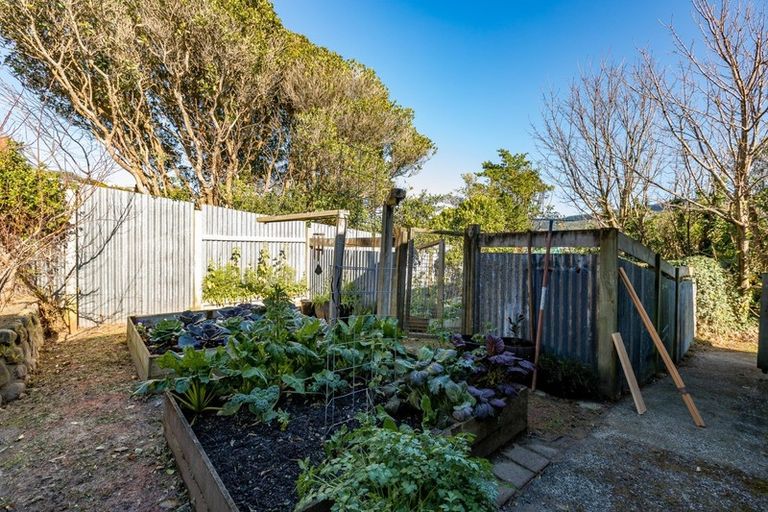 Photo of property in 10 Allen Terrace, Tawa, Wellington, 5028