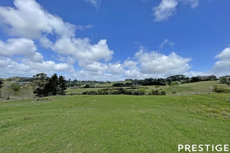 Photo of property in 42 Spur Road, Stillwater, Silverdale, 0993