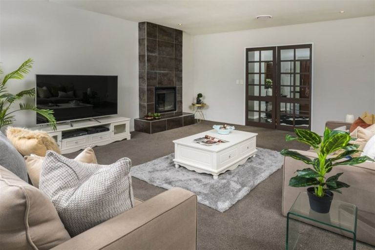 Photo of property in 1030 Peak Road, Helensville, 0875