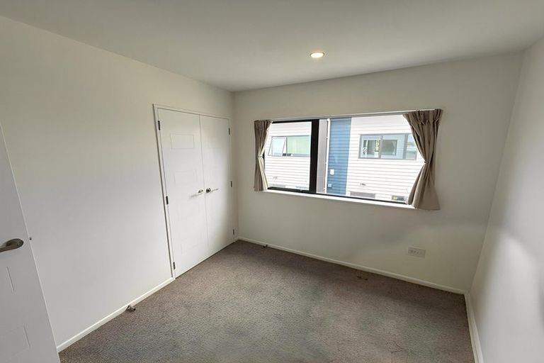 Photo of property in 12/17 Barneys Farm Road, Clendon Park, Auckland, 2103