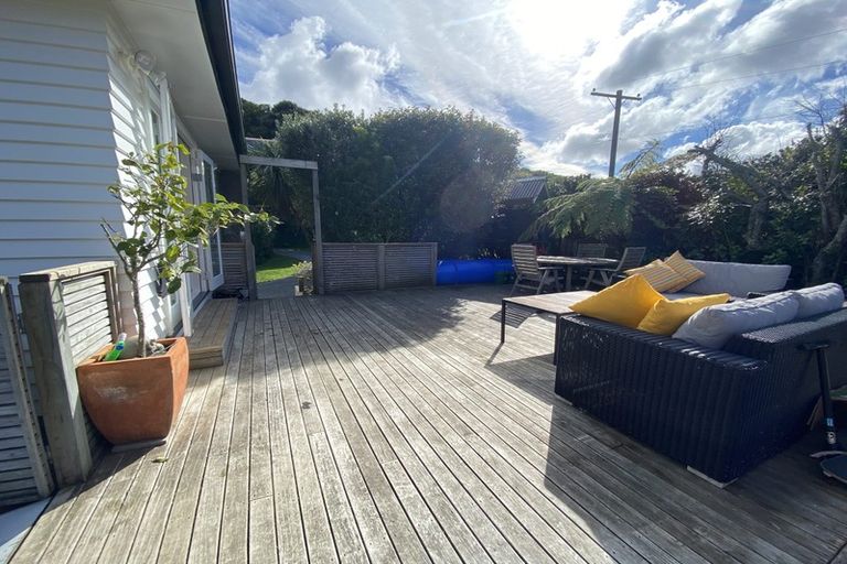 Photo of property in 75 Clifford Road, Johnsonville, Wellington, 6037