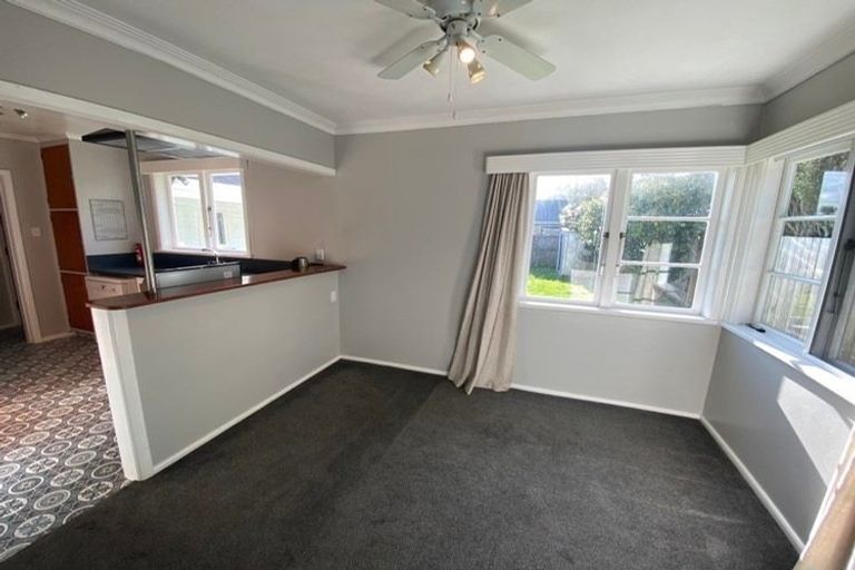 Photo of property in 11 Bell Street, Otaki, 5512