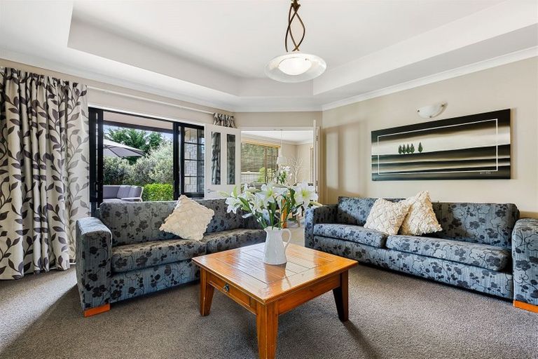 Photo of property in 16 Elmslie Grove, Halswell, Christchurch, 8025