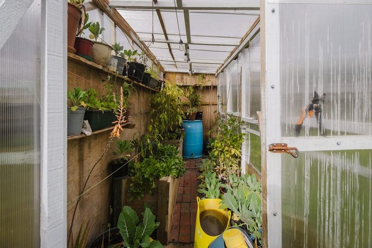 Photo of property in 39 Linwood Drive, Paraparaumu, 5032