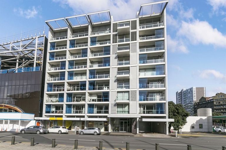 Photo of property in Portal Apartments, 8a/42 Cable Street, Te Aro, Wellington, 6011