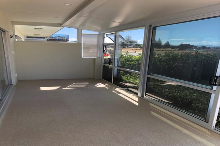 Photo of property in 9c Charles Street, Westshore, Napier, 4110