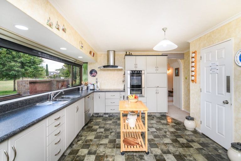 Photo of property in 91 Waterloo Crescent, Hokowhitu, Palmerston North, 4410