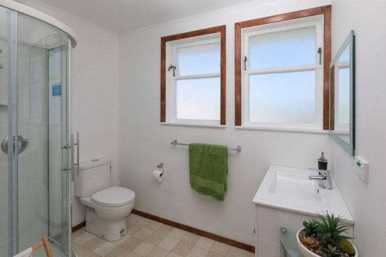 Photo of property in 11 Natone Street, Waitangirua, Porirua, 5024