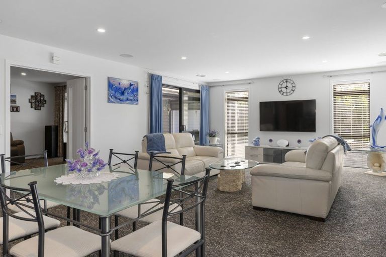 Photo of property in 32 Huka Heights Drive, Rangatira Park, Taupo, 3330