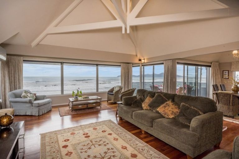 Photo of property in 48 The Parade, Paekakariki, 5034