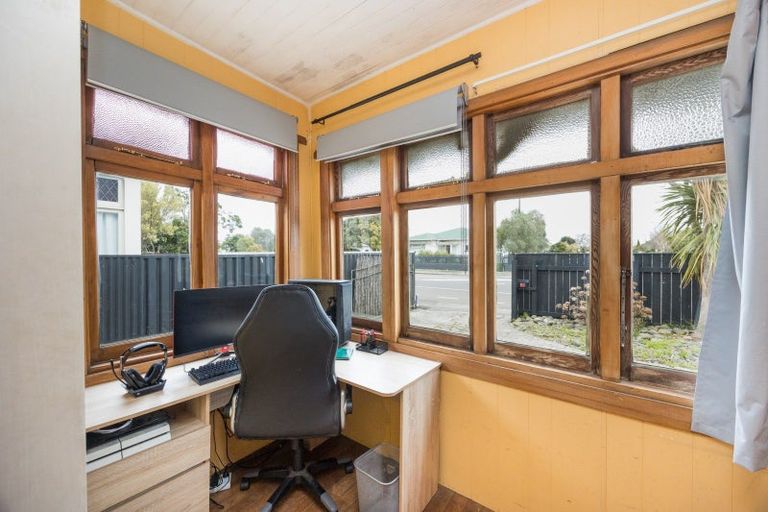 Photo of property in 148 Featherston Street, Palmerston North, 4410