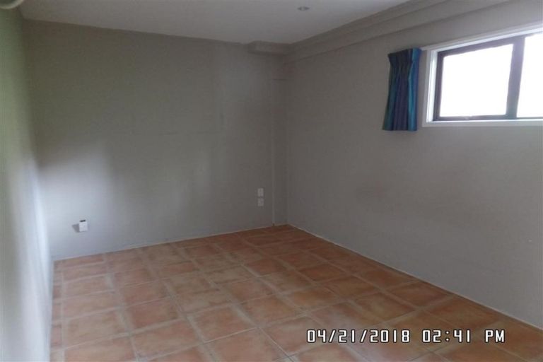 Photo of property in 12 Naviti Place, Browns Bay, Auckland, 0630