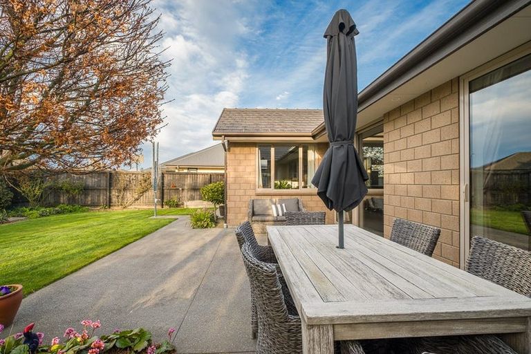 Photo of property in 4 Loeb Place, Rolleston, 7614