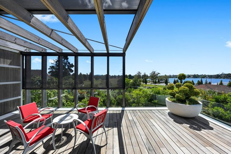 Photo of property in 142 Lake Crescent, Hamilton Lake, Hamilton, 3204