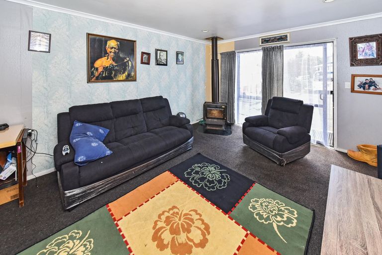 Photo of property in 516c Great South Road, Rosehill, Papakura, 2113