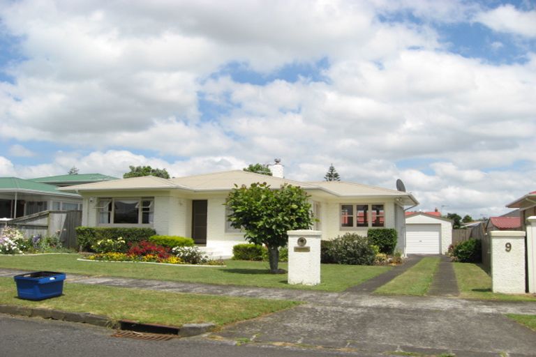Photo of property in 9 Garden Terrace, Pukekohe, 2120