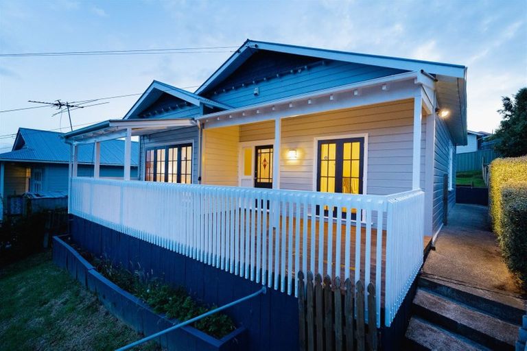 Photo of property in 10 Forfar Street, Clyde Hill, Dunedin, 9011