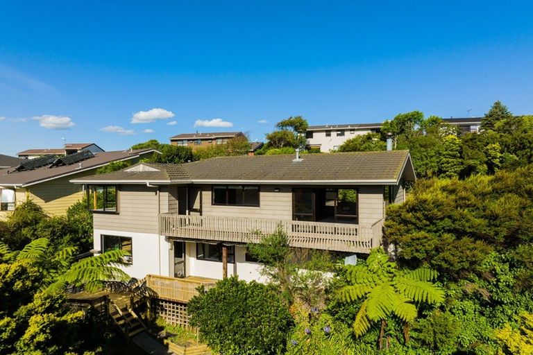 Photo of property in 38 Exploration Way, Whitby, Porirua, 5024