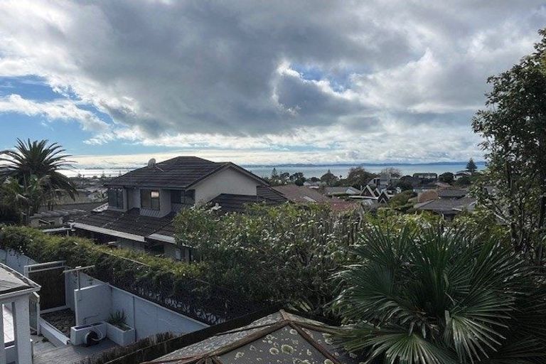 Photo of property in 2/170 Bucklands Beach Road, Bucklands Beach, Auckland, 2012