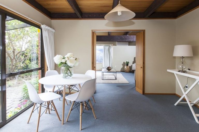 Photo of property in 33 Dovedale Avenue, Ilam, Christchurch, 8041