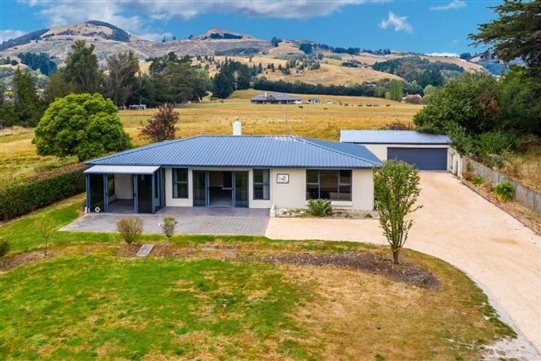 Photo of property in 229 Gladstone Road South, East Taieri, Mosgiel, 9092