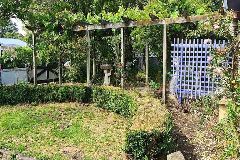 Photo of property in 54 East Street, Greytown, 5712