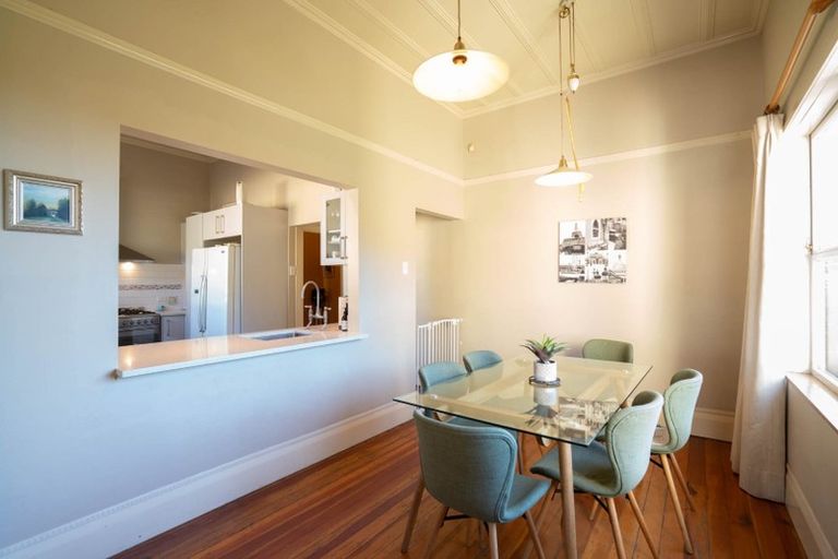 Photo of property in 168 Candia Road, Henderson Valley, Auckland, 0614