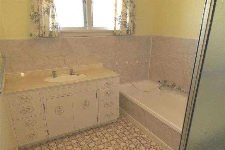 Photo of property in 61 Wattle Drive, New Brighton, Christchurch, 8083