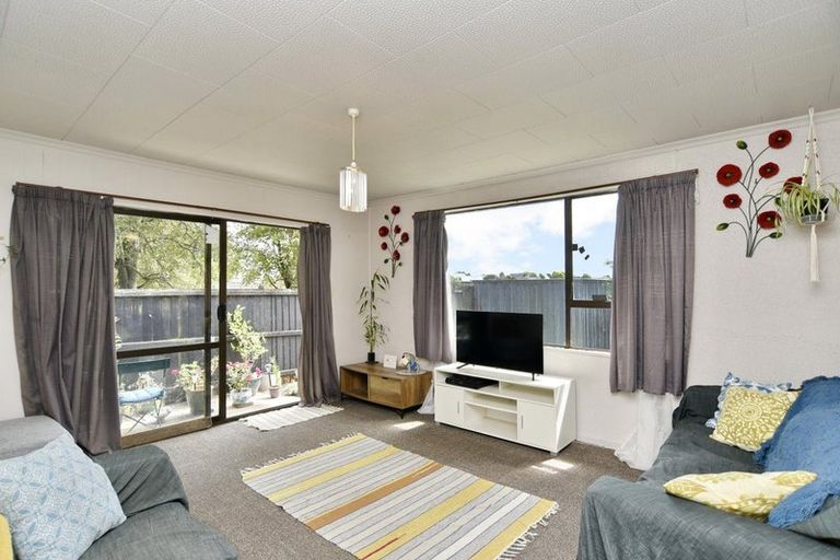 Photo of property in 2/90 Bayswater Crescent, Bromley, Christchurch, 8062