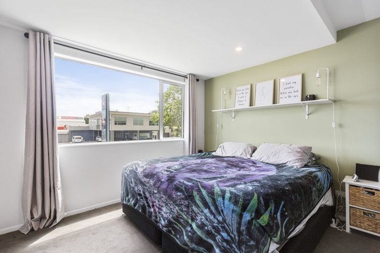 Photo of property in 5/11 Ray Small Drive, Papakura, 2110