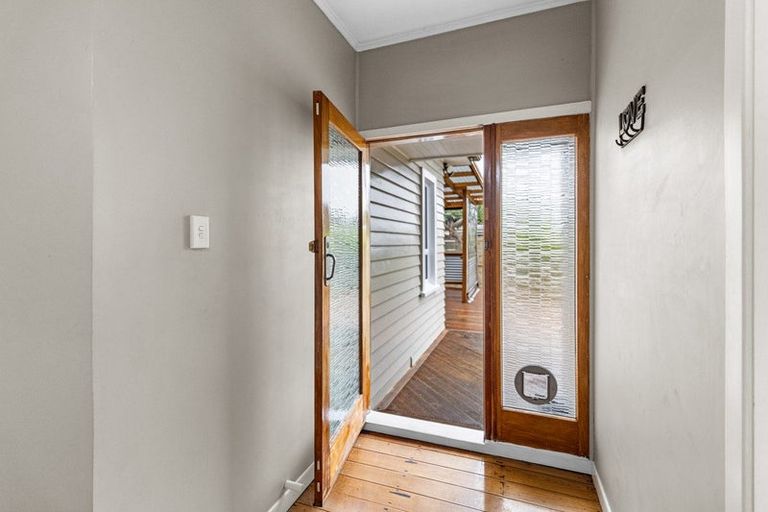 Photo of property in 38 Doone Street, Lynmouth, New Plymouth, 4310