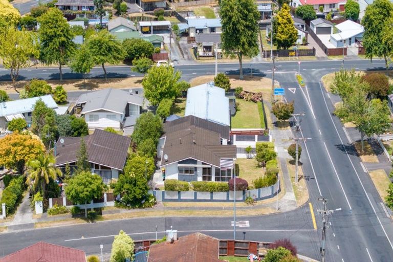 Photo of property in 4 Newcastle Road, Dinsdale, Hamilton, 3204