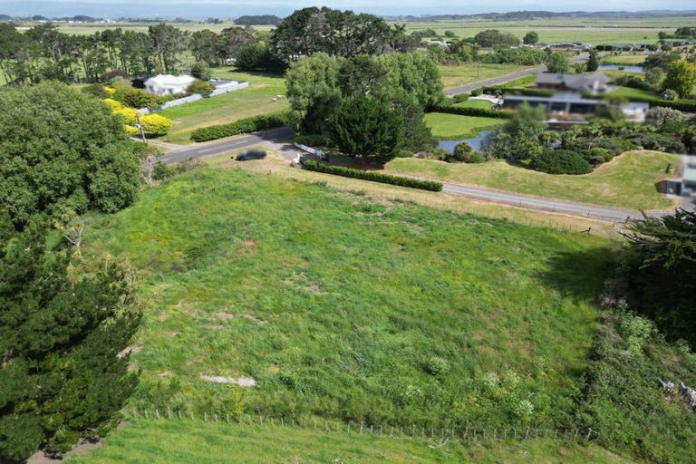 Photo of property in 35 Wylie Road, Foxton Beach, Foxton, 4891