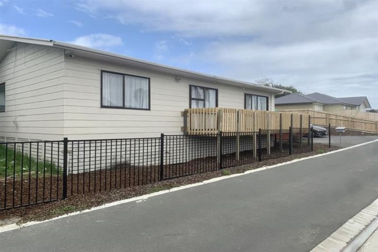 Photo of property in 3 Sagar Lane, Wiri, Auckland, 2104