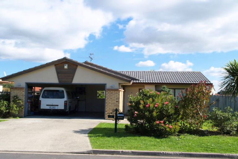 Photo of property in 1 Aviara Court, Northpark, Auckland, 2013