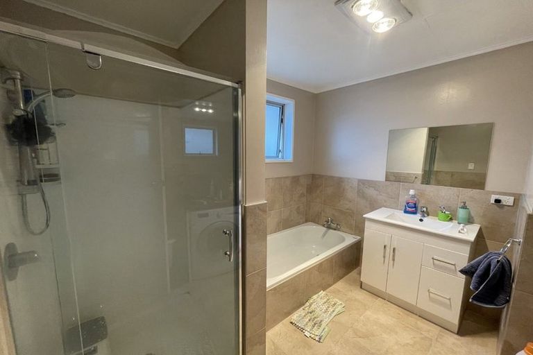 Photo of property in 1/47 Division Street, Riccarton, Christchurch, 8041