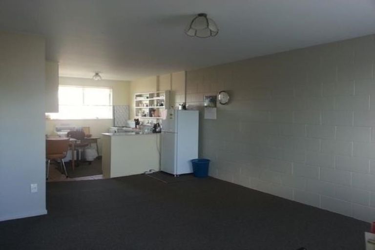 Photo of property in 2/72 Fairfield Avenue, Addington, Christchurch, 8024