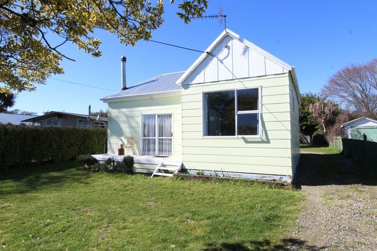 Photo of property in 11 Tyndall Street, Pahiatua, 4910