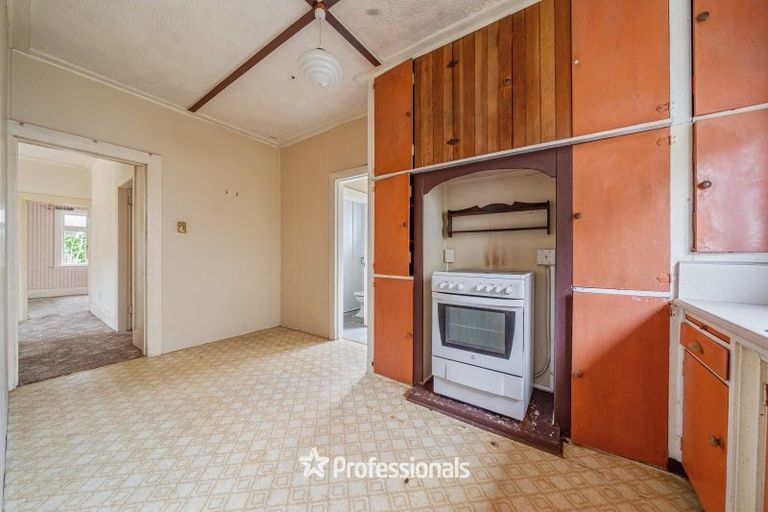 Photo of property in 37 Hardy Street, Waterloo, Lower Hutt, 5011