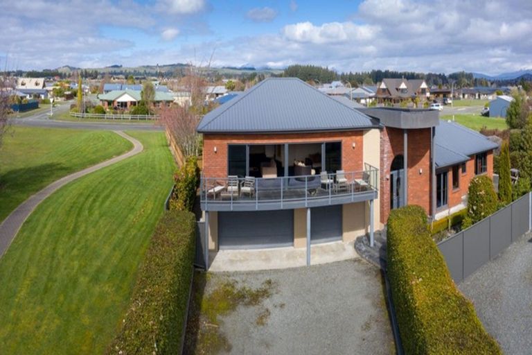 Photo of property in 10 Mcgregor Court, Te Anau, 9600