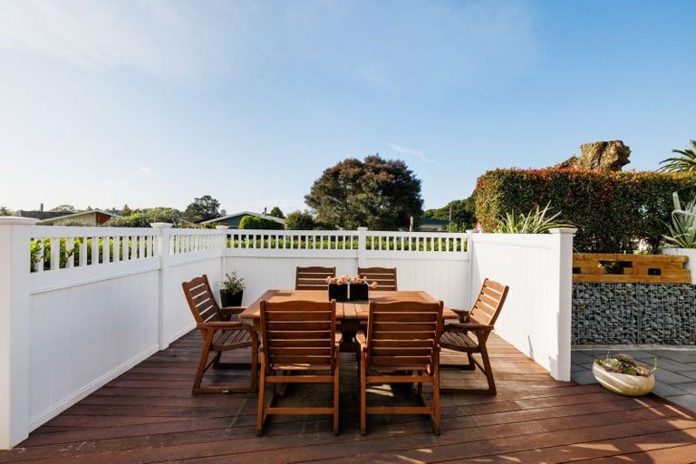 Photo of property in 1 Morrow Avenue, St Andrews, Hamilton, 3200