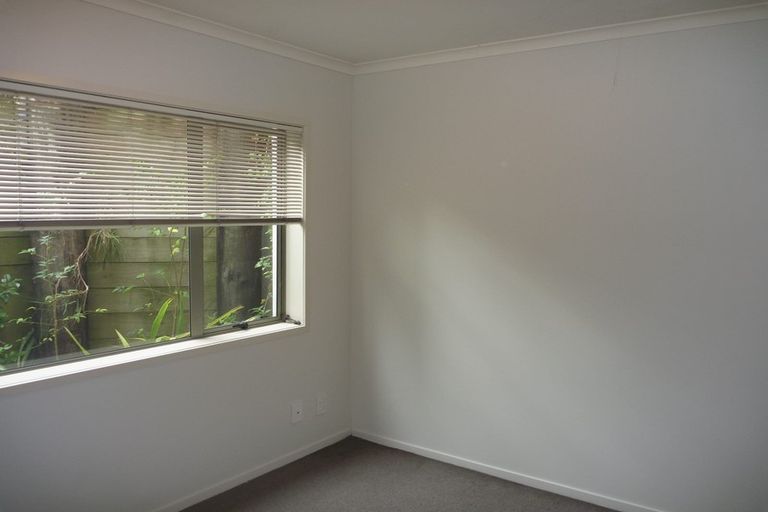 Photo of property in 41 Tiri Tiri Road, Birkdale, Auckland, 0626