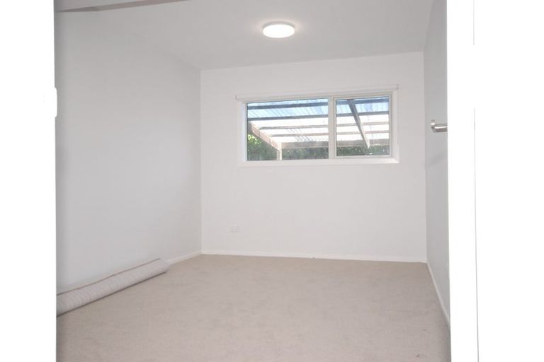 Photo of property in 1/163 Onewa Road, Birkenhead, Auckland, 0626