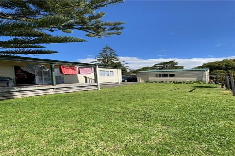 Photo of property in 26 Sunvue Road, Glen Eden, Auckland, 0602