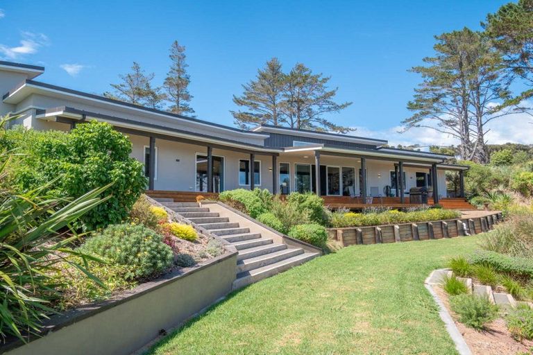 Photo of property in 60 Peninsula Parade, Hihi, Mangonui, 0494